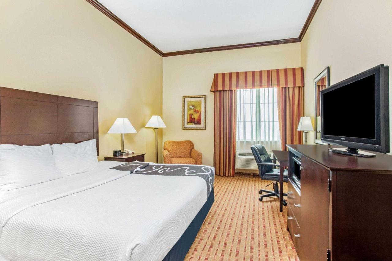 La Quinta By Wyndham Ennis Hotel Ngoại thất bức ảnh