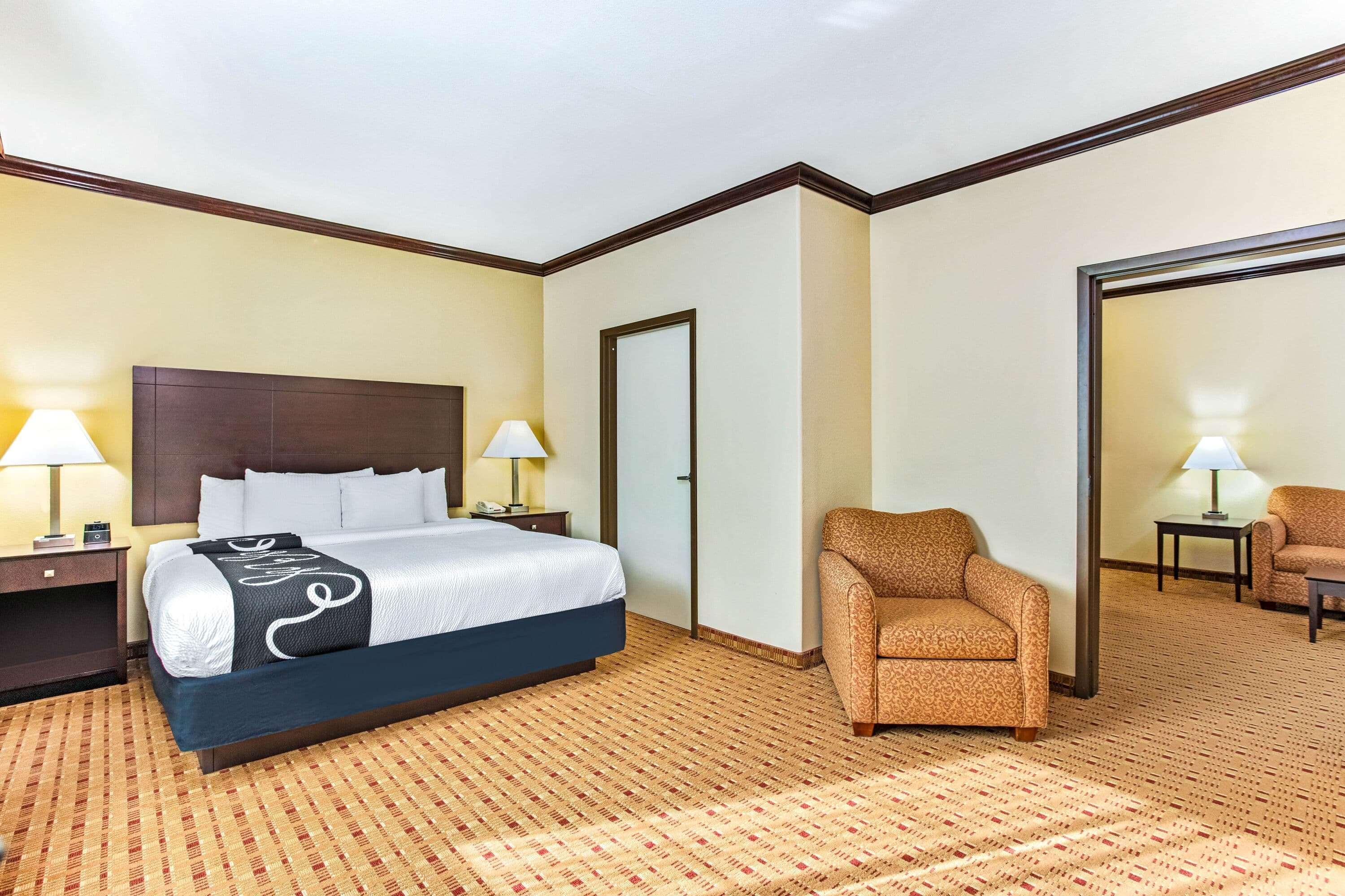 La Quinta By Wyndham Ennis Hotel Ngoại thất bức ảnh