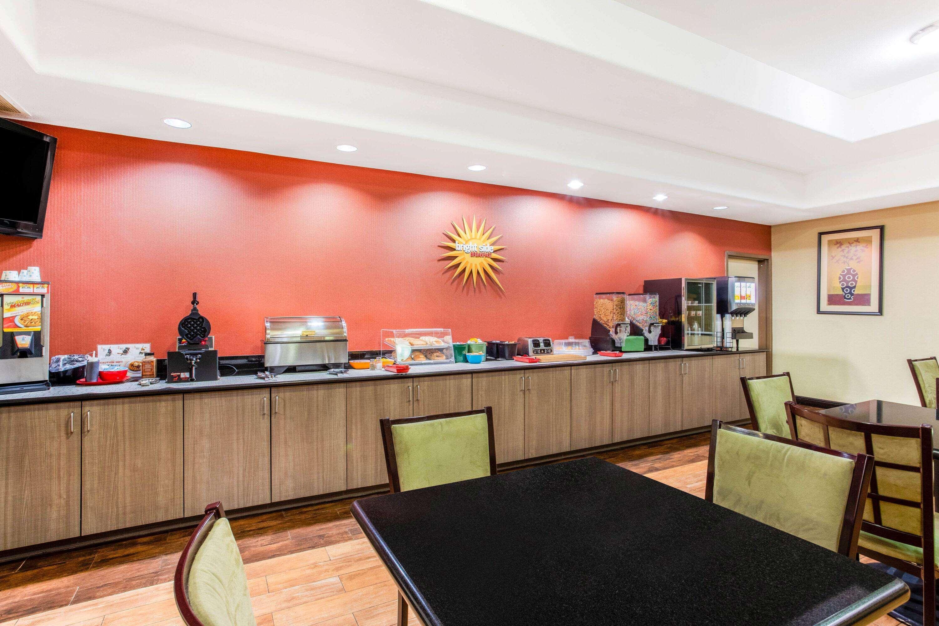 La Quinta By Wyndham Ennis Hotel Ngoại thất bức ảnh