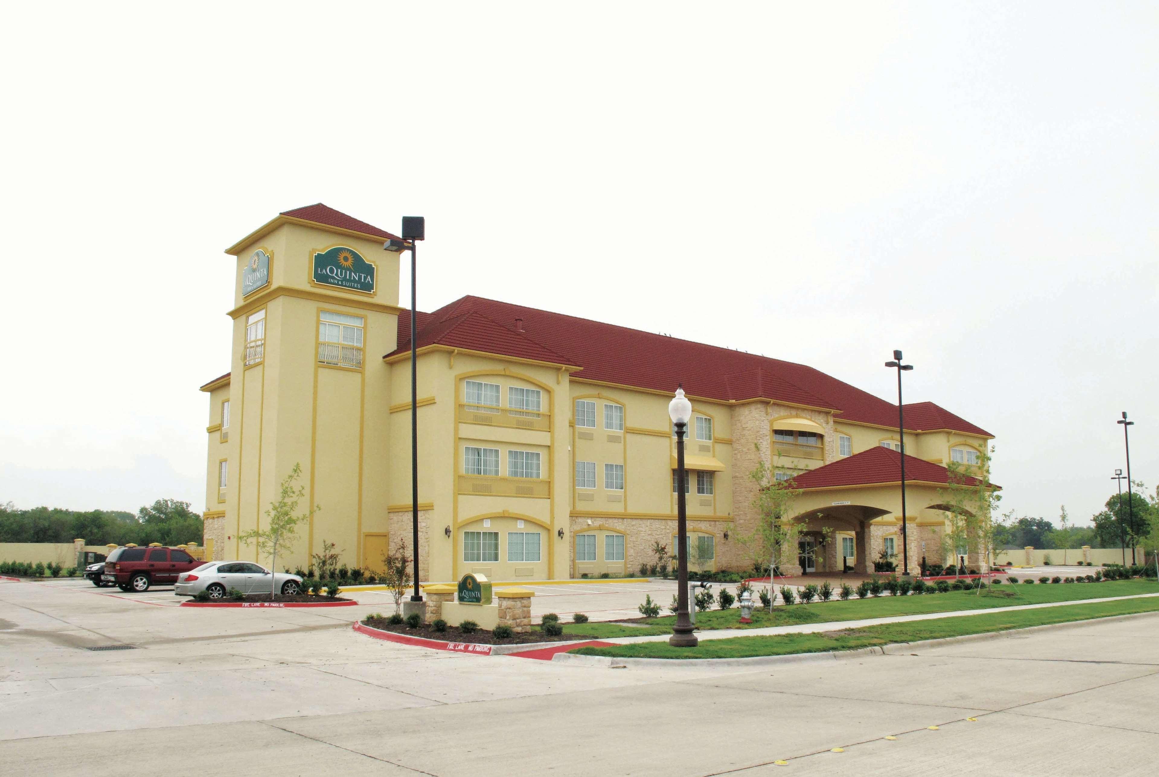 La Quinta By Wyndham Ennis Hotel Ngoại thất bức ảnh